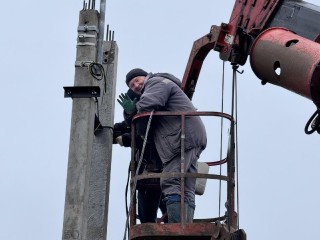 В деревне в Шаховском округе заменили уличные фонари