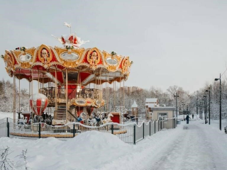 Карусель в городском парке Чехова закроется на выходные после праздников