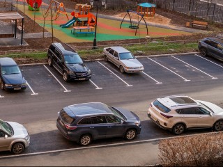 Жителям Серпухова помогут оборудовать новую парковку для машин