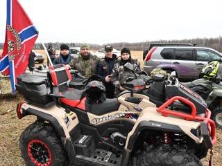 «Непокоренный рубеж»: как автомотопробег в Серпухове привлек участников из США