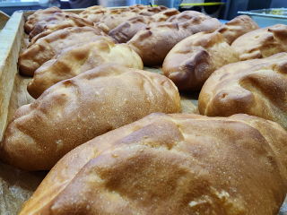 Фрязинская артистка выступила для бойцов СВО в госпитале и привезла им домашние пирожки