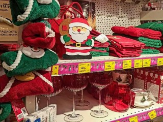 Помощник Санты: как подростку заработать на каникулах — простые шаги