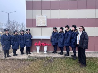 Цифровой архив и красная гвоздика: в Подмосковье прошли мероприятия ко Дню Неизвестного Солдата