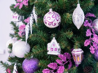 Красота без жертв: как не нарваться на штраф за новогоднюю елку в подъезде