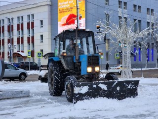 Коммунальщики Ногинска ликвидируют последствия снегопада
