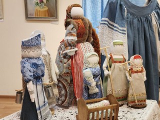 Десять рук для одной хозяйки: в Дедовске сделают куклу, которая «помогает все успеть»