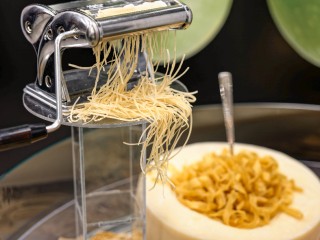 Подмосковье накормит Африку: какие продукты произвели фурор на выставке в Каире и почему не обошлось без лапши