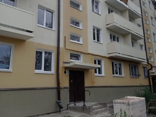 Последствия обстрела ликвидированы: как подмосковные строители вернули к жизни дом в Мариуполе