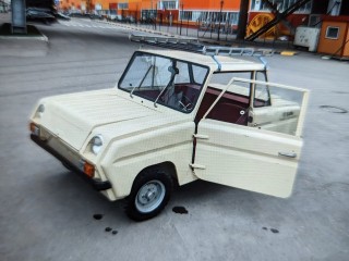 Выставлена на продажу легендарная мотоколяска СМЗ 1997 г. с пробегом 33 км