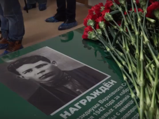 «Парта Героя» в Октябрьской школе: история Михаила Гурьянова и его последнего боя