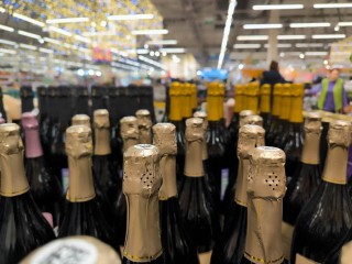 Онлайн-алкоголь под запретом? В Госдуме выступили против эксперимента