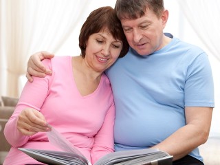 Ключ к счастливой старости: способен ли брак влиять на благополучие? Ответ ученых