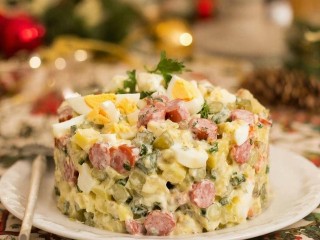 Каким оливье порадовать себя на Новый год постящимся: советует нутрициолог