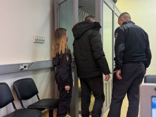 Из надзирателей в арестанты: что нашли в карманах у сотрудника ФСИН в Коломне