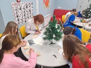 Лекарство от одиночества: как дети и подростки из Подмосковья стали «внуками» для одиноких бабушек и дедушек