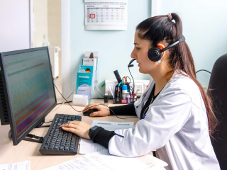 Доктор в смартфоне: телемедицина набирает популярность у родителей округа