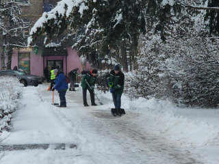 Куда звонить, если двор в снегу? В Химках работает горячая линия по вопросам уборки