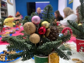 Праздник своими руками: новогодний мастер-класс объединил семьи в Солнечногорске