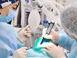 Зубная фея приходит во сне: как в Подмосковье бесплатно вылечить ребенку зубы под наркозом