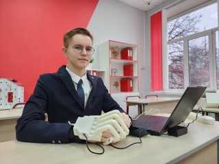 Ногинский школьник рассказал о созданом им тренажере для реабилитации после инсульта