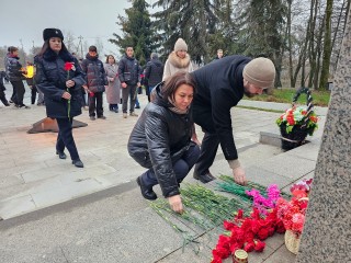 В Луховицах почтили память неизвестных солдат
