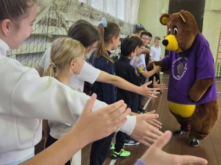 «Чеховские медведи» продлили детский новогодний конкурс