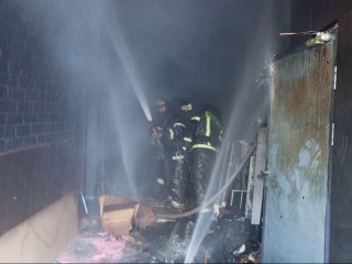 Огненный ад на 400 квадратов: как тушили пожар на предприятии по производству стекол в Богородском