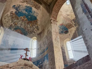 Врата в рай или адское пламя? Что на самом деле видят люди в предсмертном состоянии — ответ иеромонаха