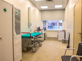 Омбудсмен сообщила, что раненого мальчика успешно прооперировали