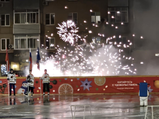 «Будем всей семьей приходить»: жуковчане поделились впечатлениями о новом катке