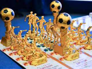 Лучшие бомбардиры и тренеры: в Люберцах подвели итоги футбольного сезона 2025 года