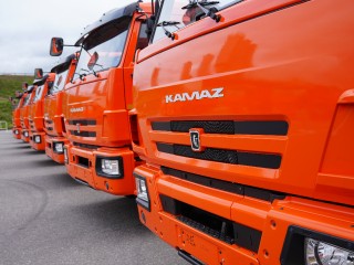 Водостоки Донбасса очистятся: Подмосковье передало еще одну коммунальную машину для Макеевки