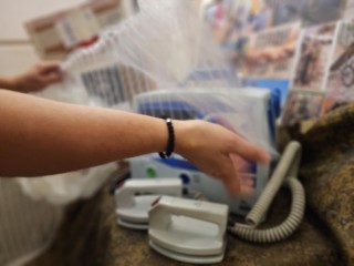 Маскировочные сети и нашлемники отправили на СВО волонтеры Пушкинского округа