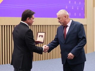 Награды вручают лучшим: более 65 тыс. человек в Подмосковье отмечают День энергетика