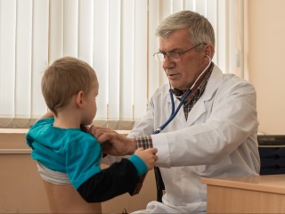 Профилактические осмотры для малышей возобновляются с 25 декабря в Клину