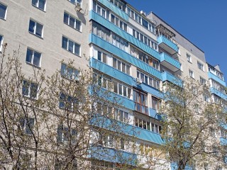 Дом, восставший из руин: еще одна мариупольская девятиэтажка готовится принять своих жильцов