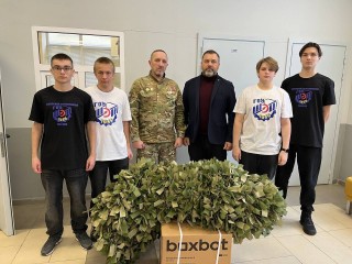 «Спасибо за небанальный вклад»: студенты ШЭТ собрали снаряжение для бойцов СВО