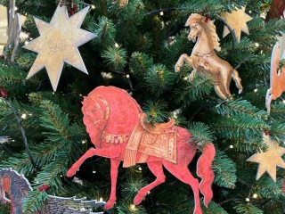 Игрушки на елку смастерят на арт-классе в бронницком молодежном центре