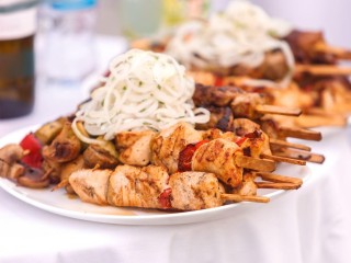 Развенчивая мифы: врач из Люберец объяснил, почему нельзя голодать перед праздничным ужином