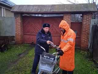 От капюшона до наушников: в Луховицах спасатели рассказали, как не попасть в ДТП в темноте