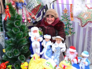 Купить одежду и подарки к Новому году истринцы смогут на предновогодних ярмарках