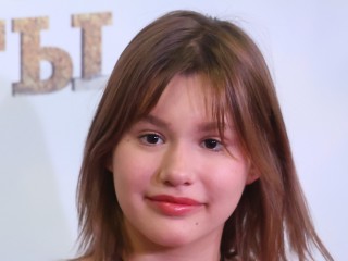 «Подсажена на фолловерскую иглу»: психолог высказалась о преображениях дочери Борисовой