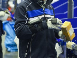 Почти 60% россиян увеличили долю отечественных товаров в своих покупках в 2025 году