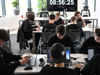 Кибербезопасность, ИИ и логистика: названы главные направления профобразования в Подмосковье