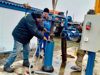 Подмосковье помогает: на скважине в Донецкой Народной Республике установили новый насос