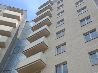 Дом, который должен был исчезнуть: как спасли от сноса разрушенную многоэтажку в Мариуполе