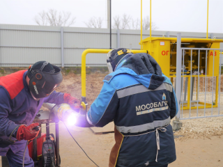 Врезку газовой трубы для крупного предприятия завершили в Чехове