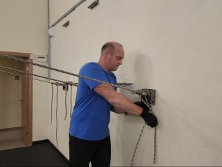 «Турист без лыж — только наполовину турист»: истринский тренер готовит детей к большим стартам