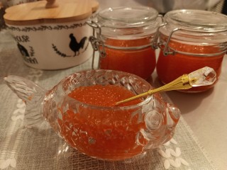 Как выбрать настоящую красную икру: советы Роспотребнадзора