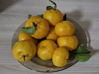 Сколько мандаринов съесть, чтобы не навредить организму? Врач назвала точную цифру